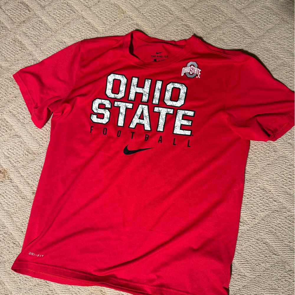 Nike Red Graphic Tee
